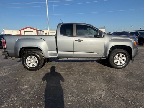 Used 2018 GMC Canyon W/T w/ Convenience Package RWD image 5