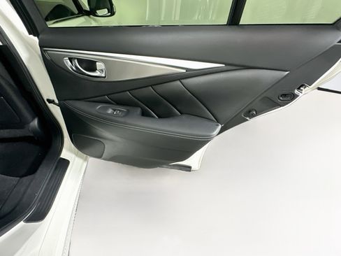 Used 2017 INFINITI Q50 2.0t RWD image 28