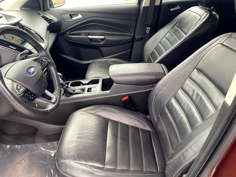 Used 2018 Ford Escape SEL image 14