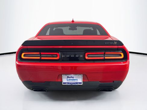 Used 2022 Dodge Challenger R/T Scat Pack RWD image 6