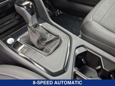 New 2026 Volkswagen Taos SE FWD image 16