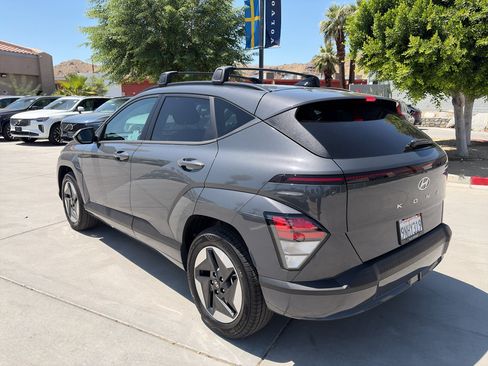 Used 2024 Hyundai Kona SEL FWD image 4