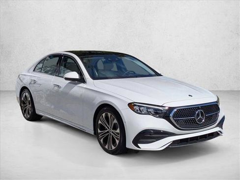 New 2026 Mercedes-Benz E 350 4MATIC Sedan image 7
