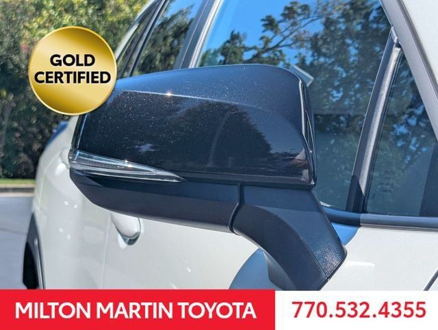 Certified 2026 Toyota Corolla Cross LE FWD image 11