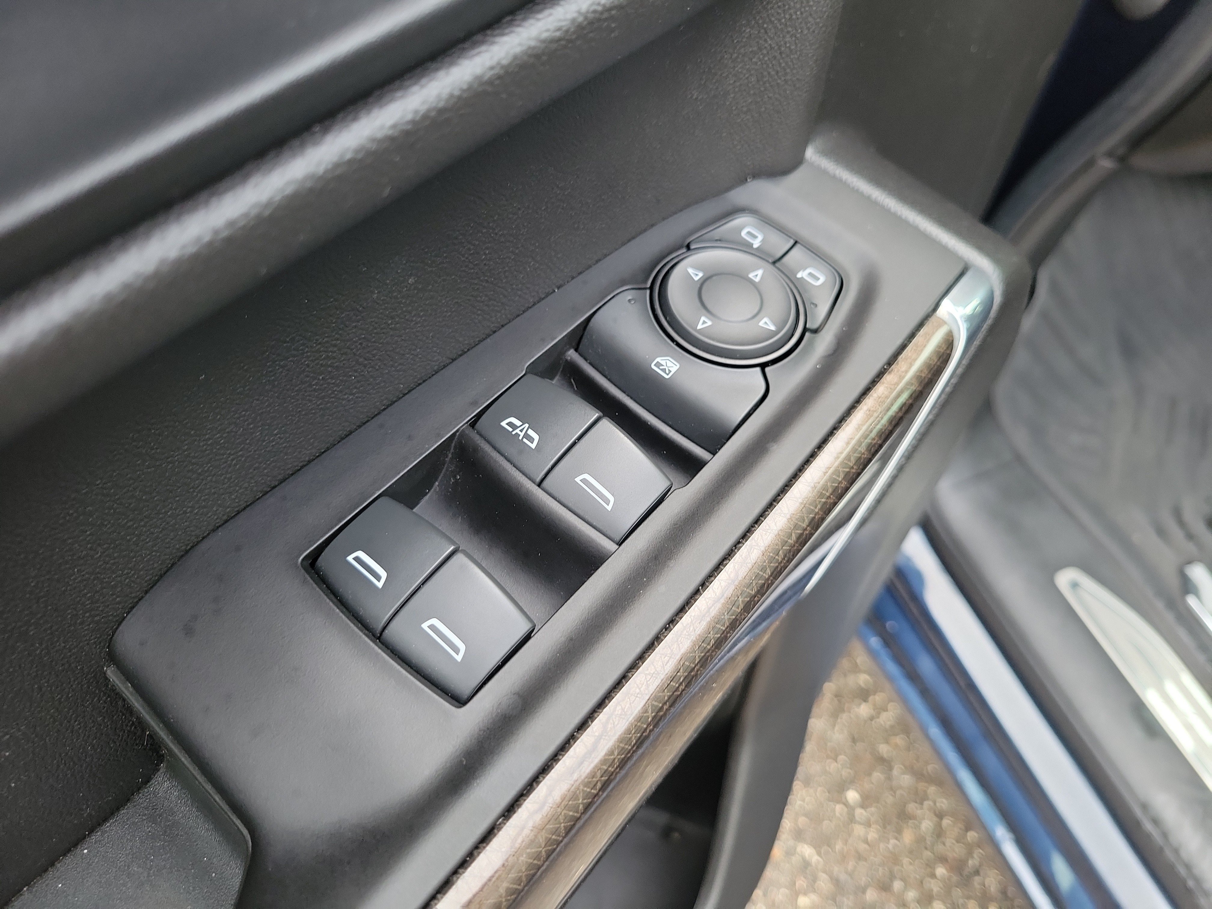 Used 2022 Chevrolet Silverado 1500 RST AWD/4WD image 17