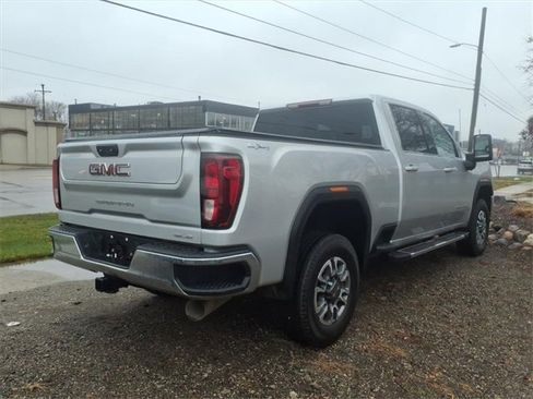 Used 2023 GMC Sierra 2500 SLE w/ SLE Value Package; image 3
