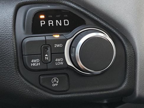 New 2026 RAM 1500 Express AWD/4WD image 16
