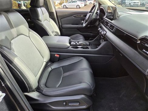 Used 2023 Honda Pilot EX-L image 16