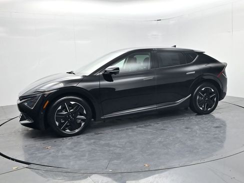 New 2025 Kia EV6 Wind image 4