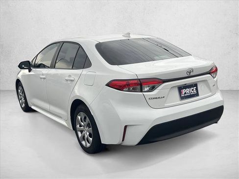 Certified 2025 Toyota Corolla LE image 7