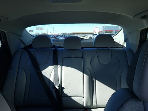 New 2026 Hyundai Elantra Limited image 19