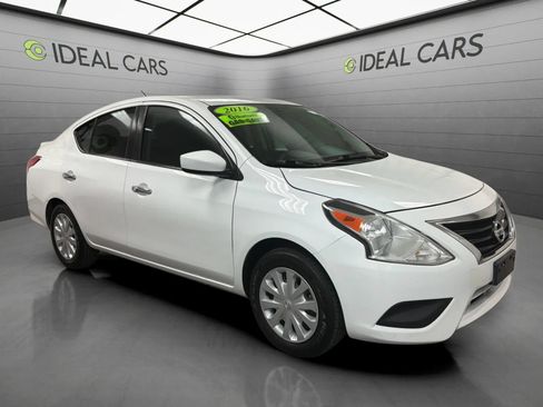 Used 2016 Nissan Versa SV FWD image 7