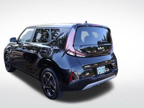 Used 2023 Kia Soul EX FWD image 4