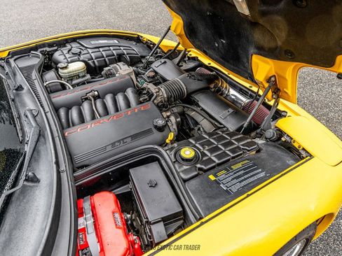 Used 2001 Chevrolet Corvette Convertible w/ Preferred Equipment Group2 image 27