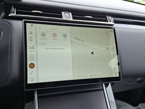 Certified 2026 Land Rover Range Rover Velar Dynamic SE image 8