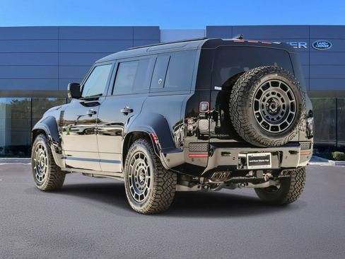 New 2026 Land Rover Defender 110 OCTA AWD/4WD image 6