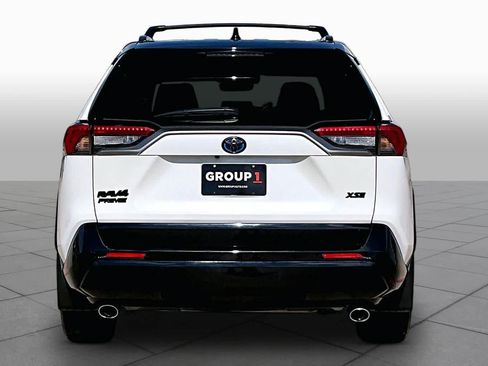 Used 2022 Toyota RAV4 XSE w/ Weather Package AWD/4WD image 5
