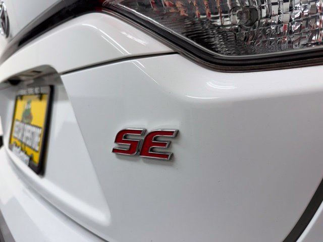 Used 2021 Toyota Corolla SE FWD image 30
