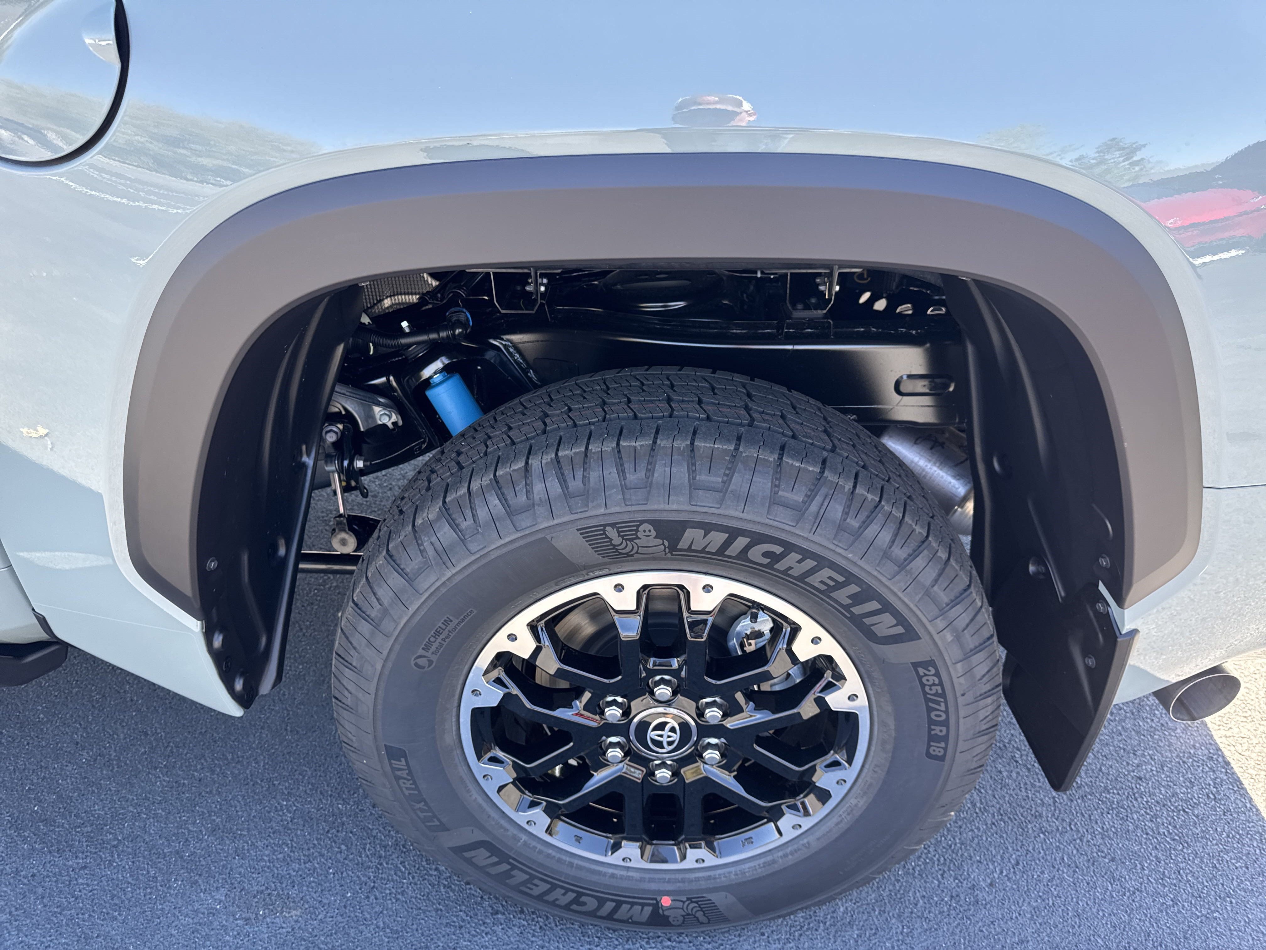 New 2025 Toyota Tundra SR5 w/ TRD Off-Road Package AWD/4WD image 12