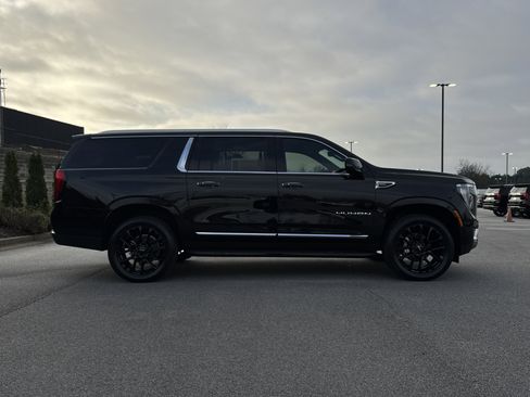New 2026 GMC Yukon XL Elevation w/ Elevation Premium Package image 11