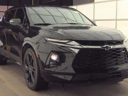 Used 2022 Chevrolet Blazer RS FWD image 2