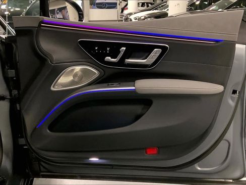 Certified 2023 Mercedes-Benz EQS 580 4MATIC Sedan image 22