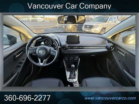 Used 2018 Toyota Yaris iA image 21