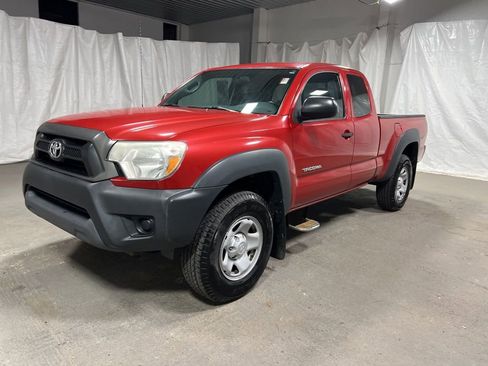Used 2013 Toyota Tacoma PreRunner image 3