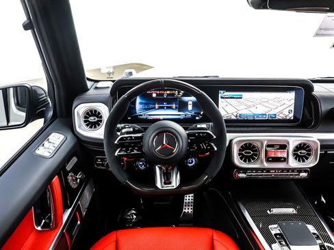 New 2026 Mercedes-Benz G 63 AMG 4MATIC image 4