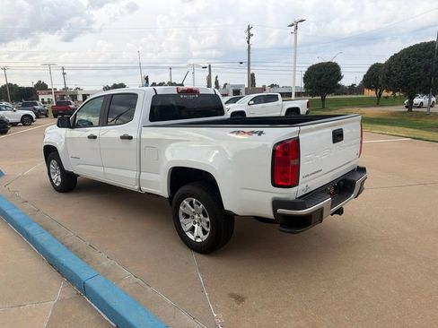 Used 2021 Chevrolet Colorado W/T w/ WT Convenience Package AWD/4WD image 8