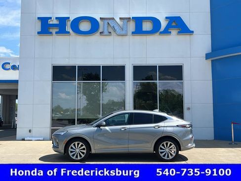 Used 2024 Buick Envista Avenir FWD image 1