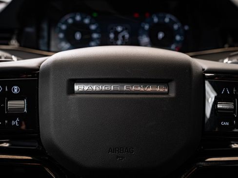 Used 2024 Land Rover Range Rover Evoque S image 30