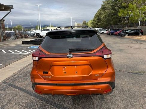 Used 2024 Nissan Kicks SR w/ SR Premium Package FWD image 4