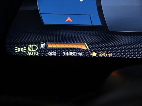 Certified 2022 Ferrari Roma RWD image 13