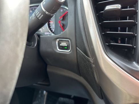 Used 2018 GMC Acadia Denali AWD/4WD image 53