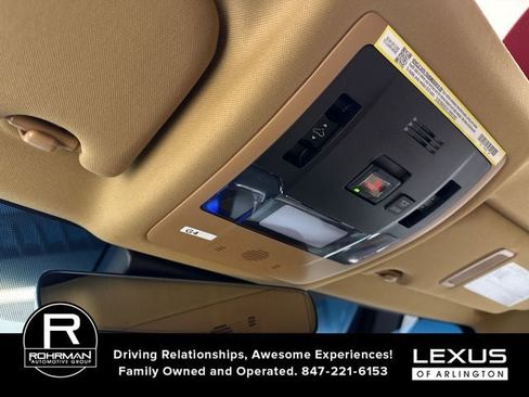 New 2025 Lexus ES 350 Ultra Luxury image 9