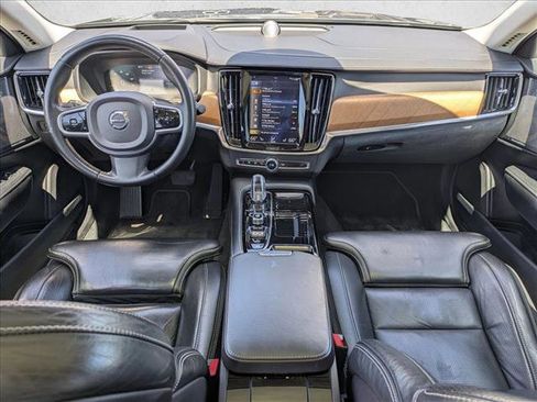 Used 2018 Volvo S90 T8 Inscription w/ Convenience Package AWD/4WD image 19