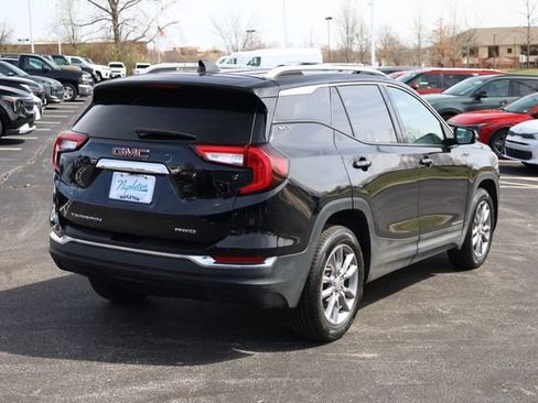 Used 2024 GMC Terrain SLT AWD/4WD image 6