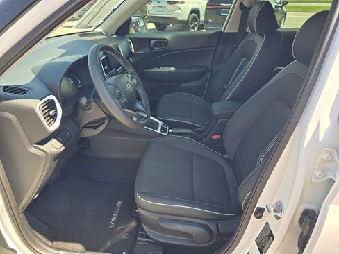 New 2026 Hyundai Venue SEL image 11