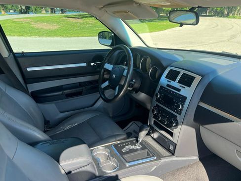 Used 2009 Dodge Charger SXT RWD image 18