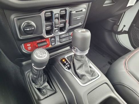 New 2026 Jeep Wrangler Unlimited Rubicon 392 w/ Quick Order Package 27X Moab AWD/4WD image 12