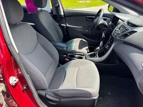 Used 2015 Hyundai Elantra SE FWD image 14