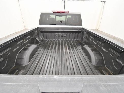 Used 2022 GMC Sierra 3500 SLT w/ SLT Premium Package image 7