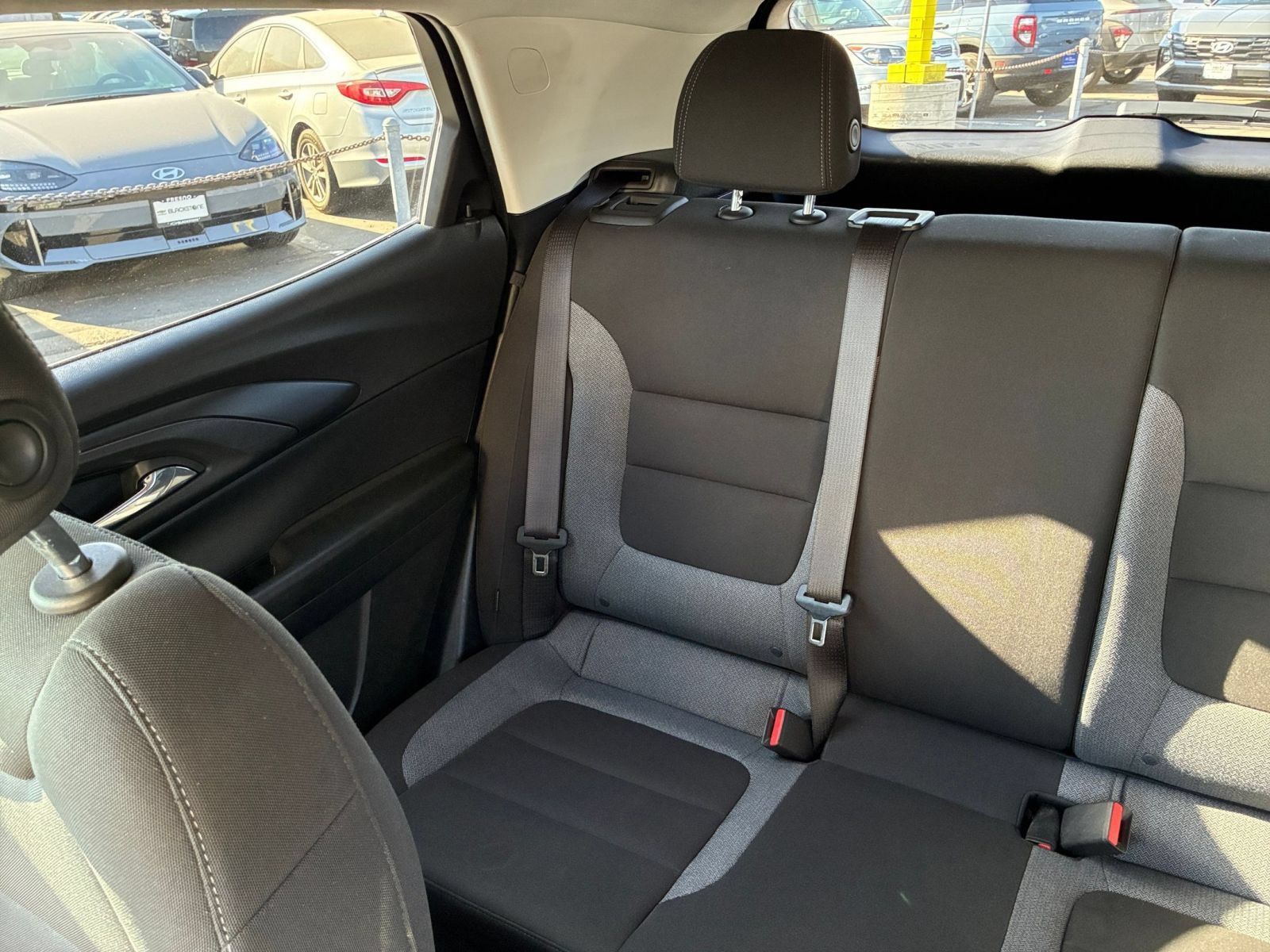 Used 2025 Chevrolet TrailBlazer LT FWD image 37