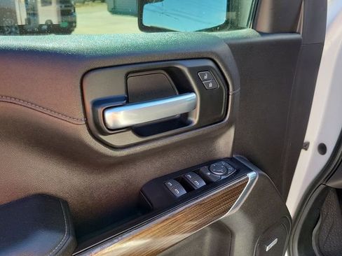 Used 2019 Chevrolet Silverado 1500 RST AWD/4WD image 13
