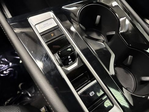 Certified 2024 Volkswagen Atlas SEL Premium R-Line image 23