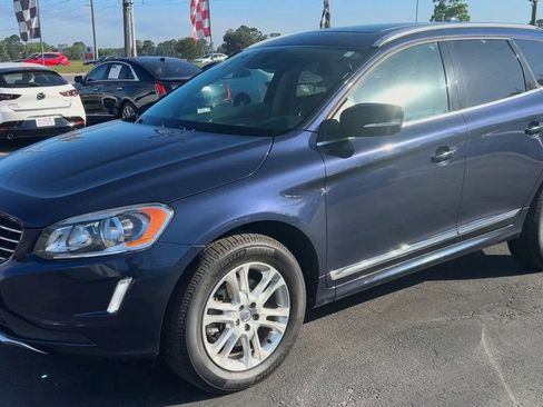 Used 2015 Volvo XC60 T5 Premier w/ Proximity Package FWD image 4