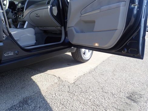 Used 2010 Subaru Forester 2.5X Premium image 28