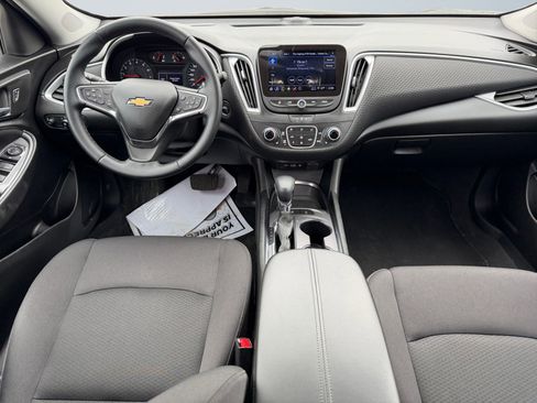 Used 2024 Chevrolet Malibu LT w/ Midnight Edition image 12