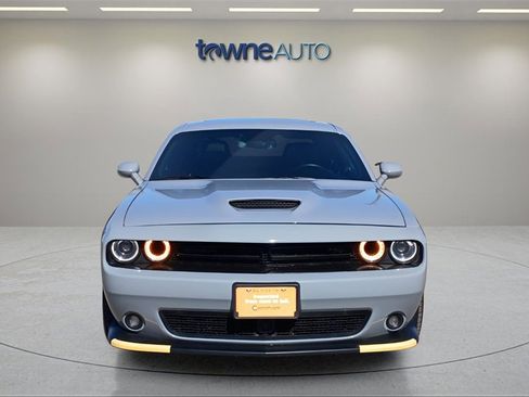 Used 2022 Dodge Challenger R/T w/ Plus Package image 8